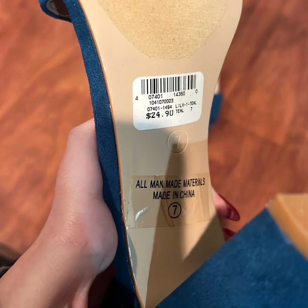 size 7 teal colored Windsor 4” strappy open toe heels